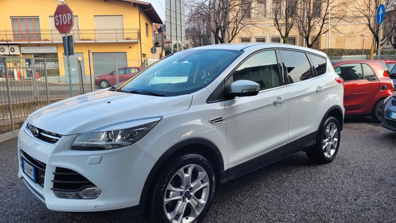 Ford Kuga 2.0 TDCI 140 CV 4WD Titanium