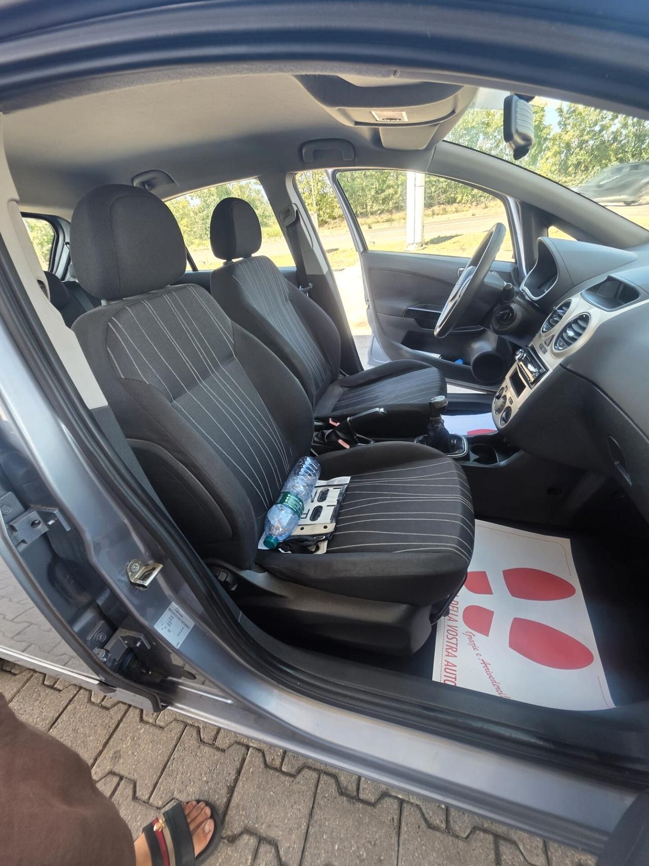Opel Corsa 1.2 5 porte GPL