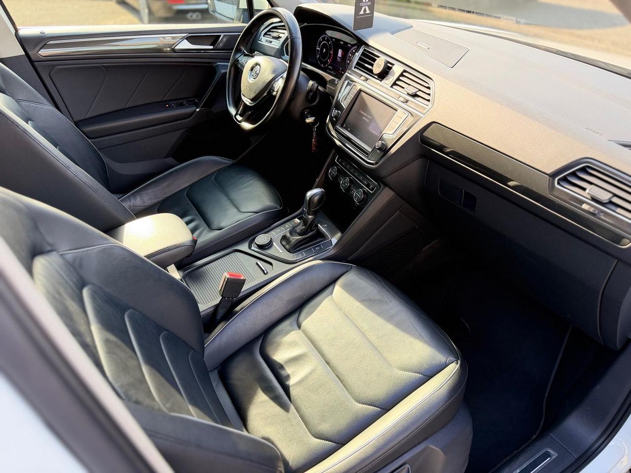 Volkswagen Tiguan Executive 2.0 TDI  #10873