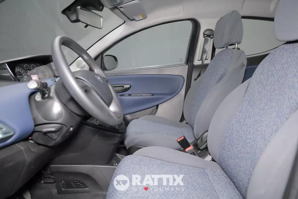 Lancia Ypsilon 1.0 Firefly Hybrid 70CV Silver 5p.ti