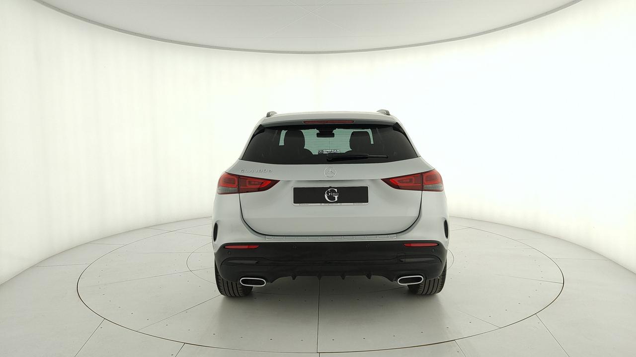 Mercedes-Benz GLA 180 d Premium auto