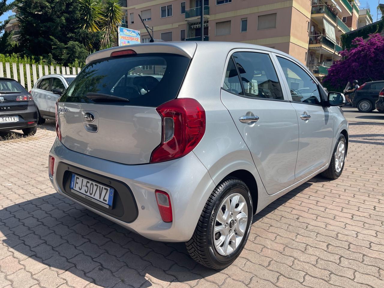 Kia Picanto 1.0 12V 5 porte Cool