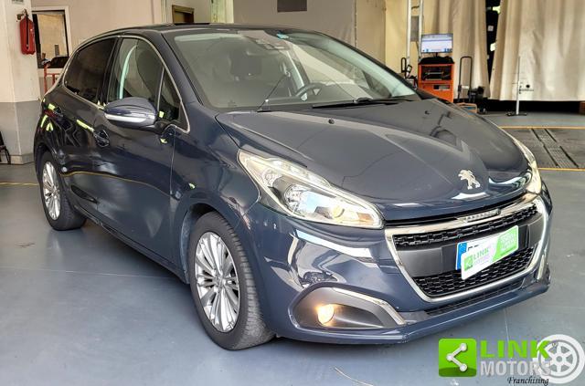 PEUGEOT 208 allure