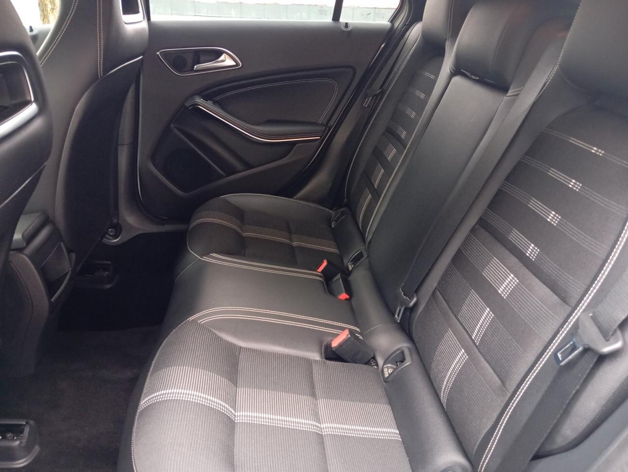 Mercedes-benz A 180 d A180 Automatic Sport Permute