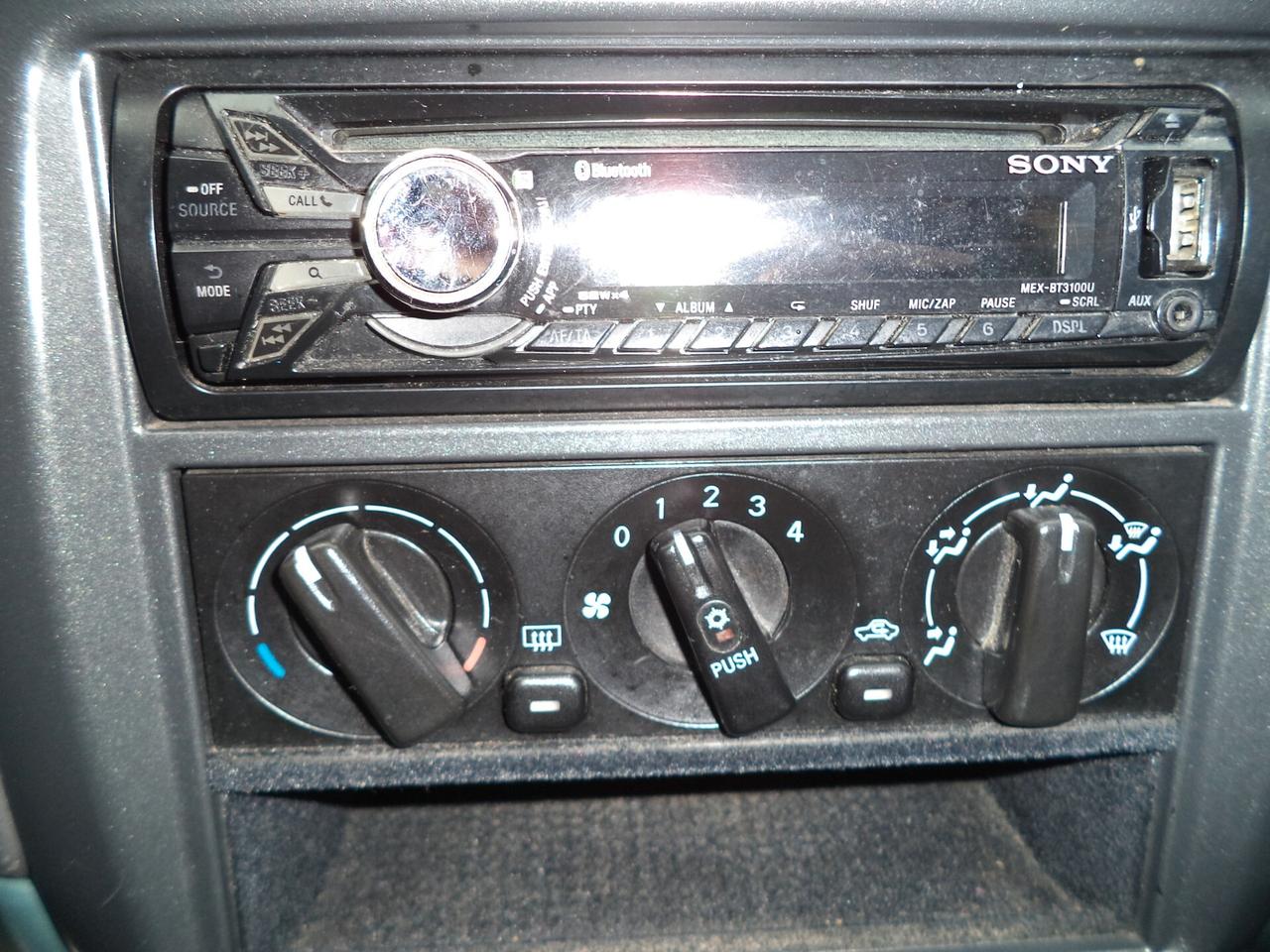 Mitsubishi Space Star 1.3i 16V cat Comfort Plus A/C OK NEOPATENTATO