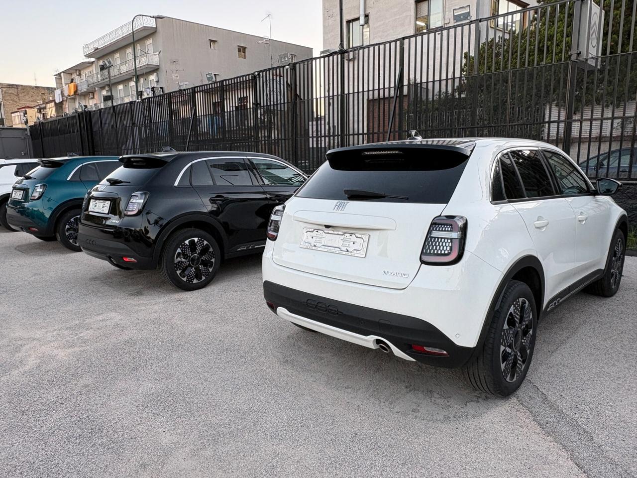 Fiat 600 Hybrid 100 CV DCT MHEV La Prima Automatica KM CERTIFICATI