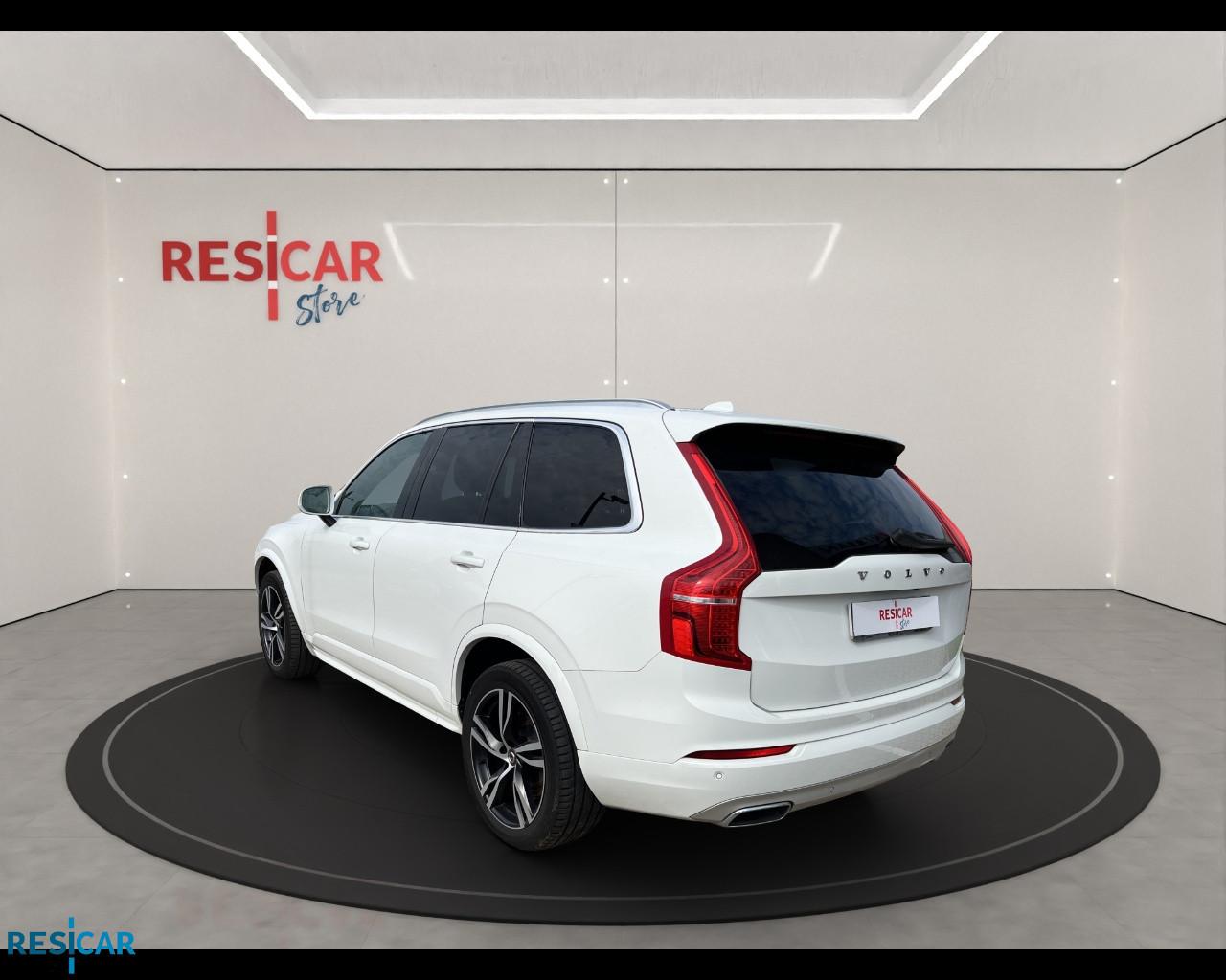 VOLVO XC90 2.0 b5 Momentum AWD 7p.Geartronic