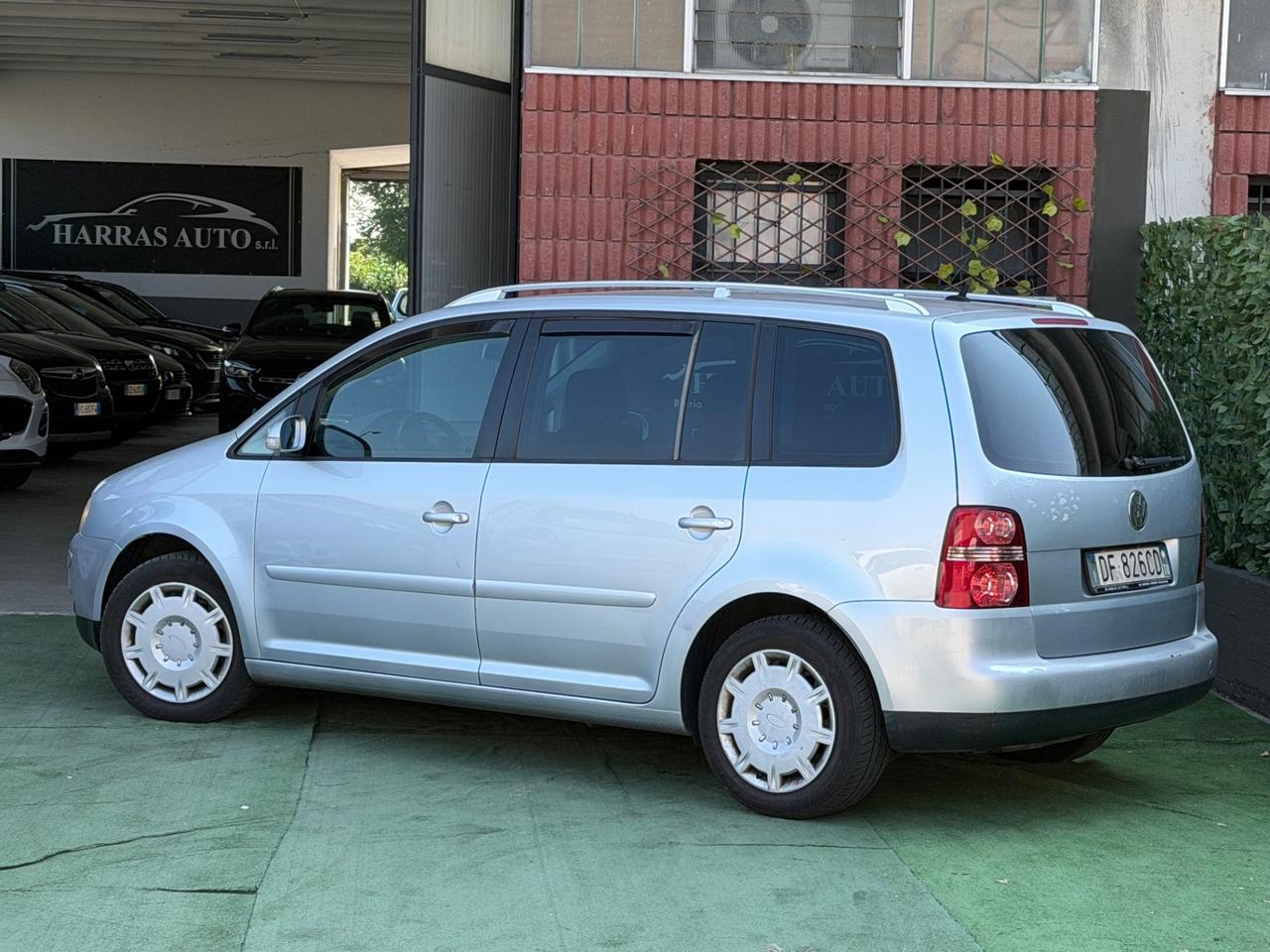 Volkswagen Touran 2.0 TDI DPF Highline