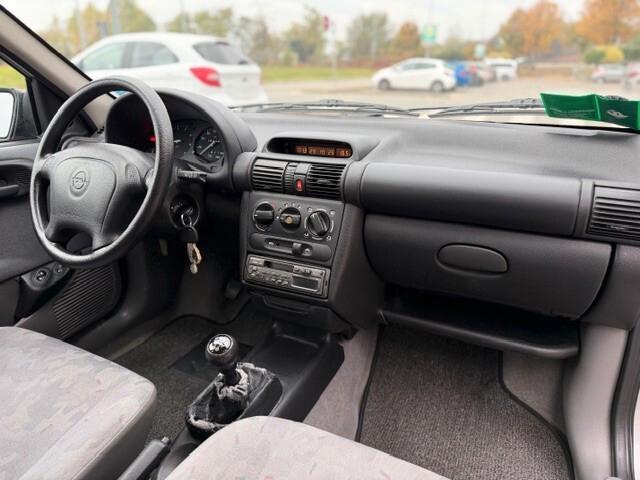 Opel Corsa 1.2i cat 5 porte Swing