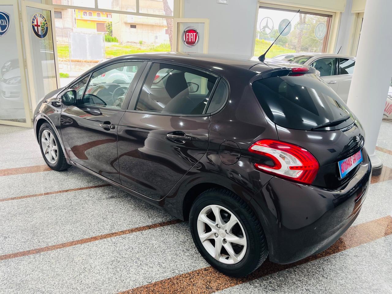 Peugeot 208 1.6 e-HDi 92 CV Style anno 2013
