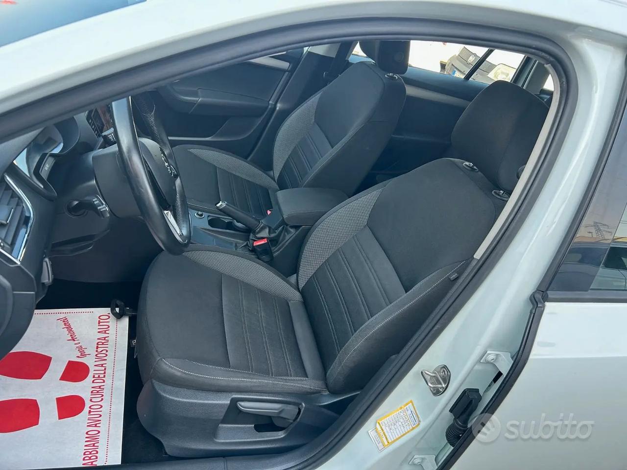 SKODA OCTAVIA 1.6 tdi DSG SW Executive