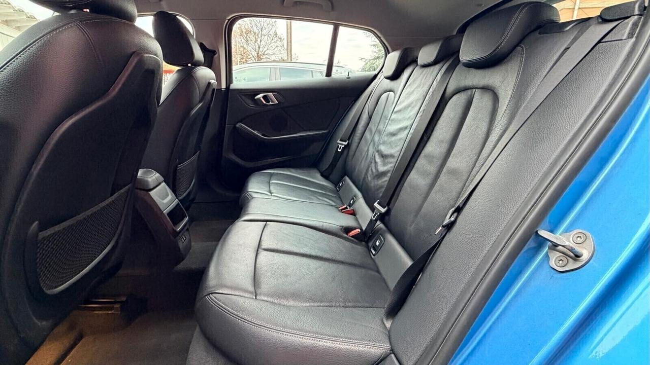 Bmw 116d 5p. Sport Automatica Neopatentati Virtual Cockpit