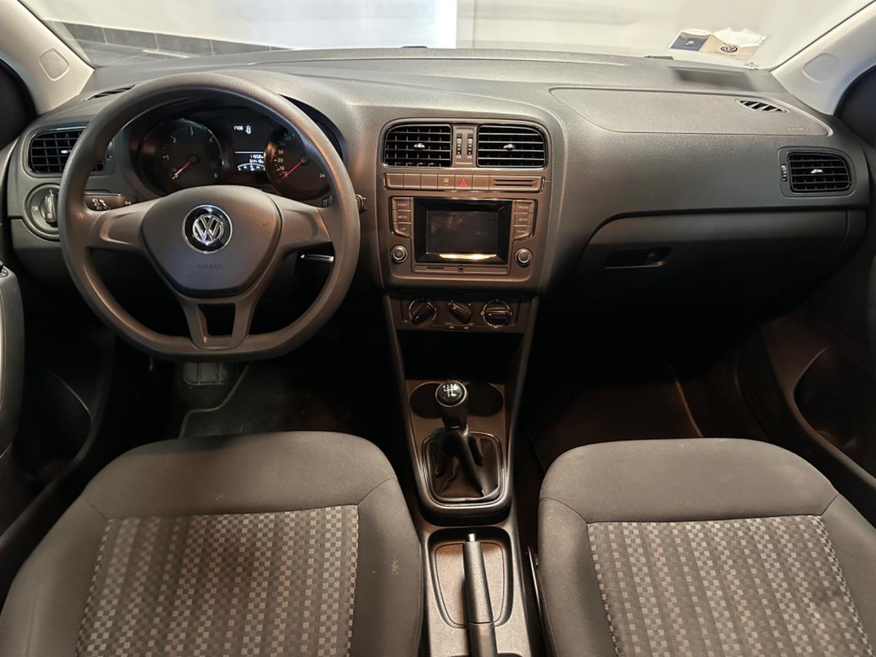 VOLKSWAGEN POLO 1.4 TDI 75CV NEOPATENTATI G.TRAINO GARANZIA
