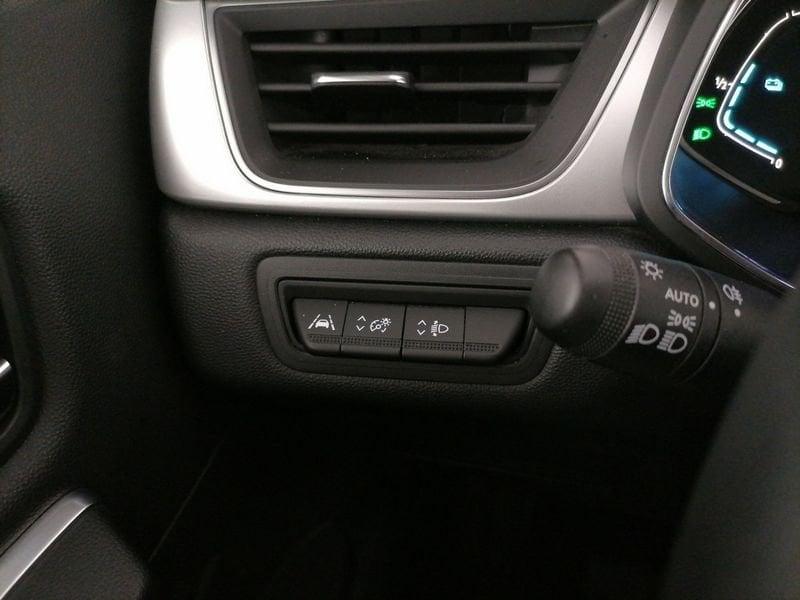 Renault Captur 1.6 E-Tech hybrid Intens 145cv auto