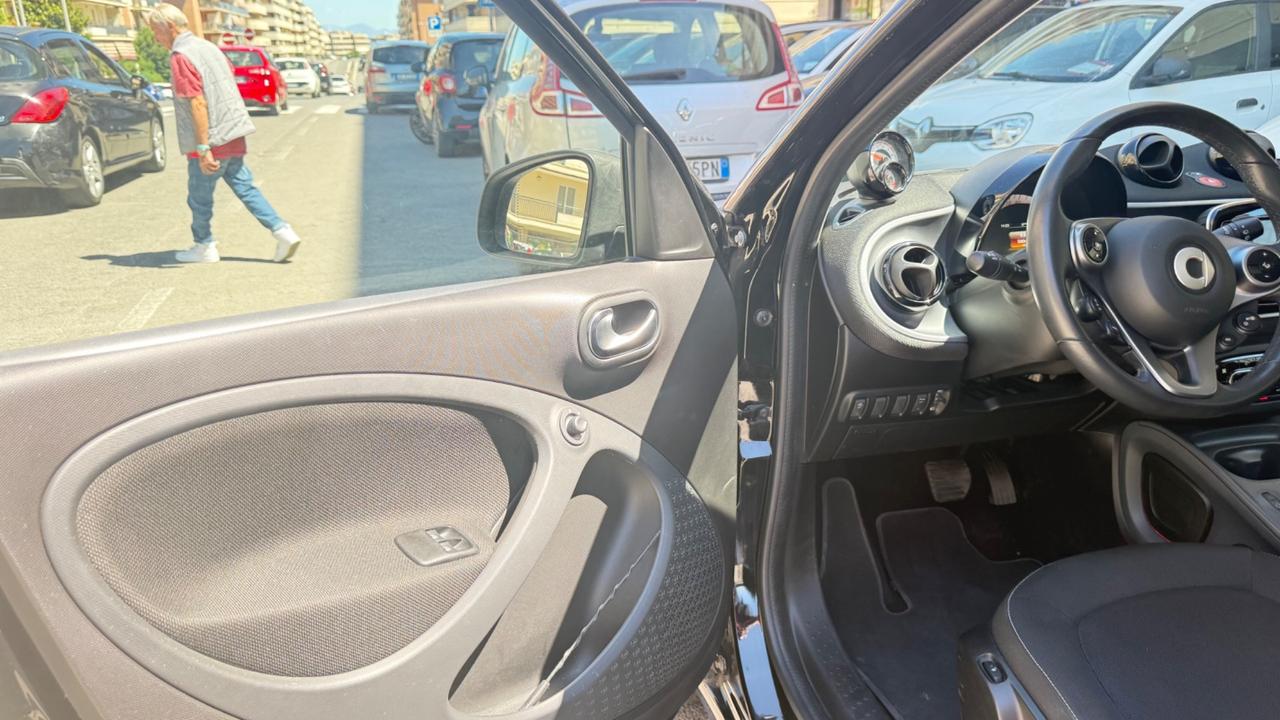 Smart ForFour 90 0.9 Turbo Passion LED NAVI PDC CERCHI 15 BLUETOOTH