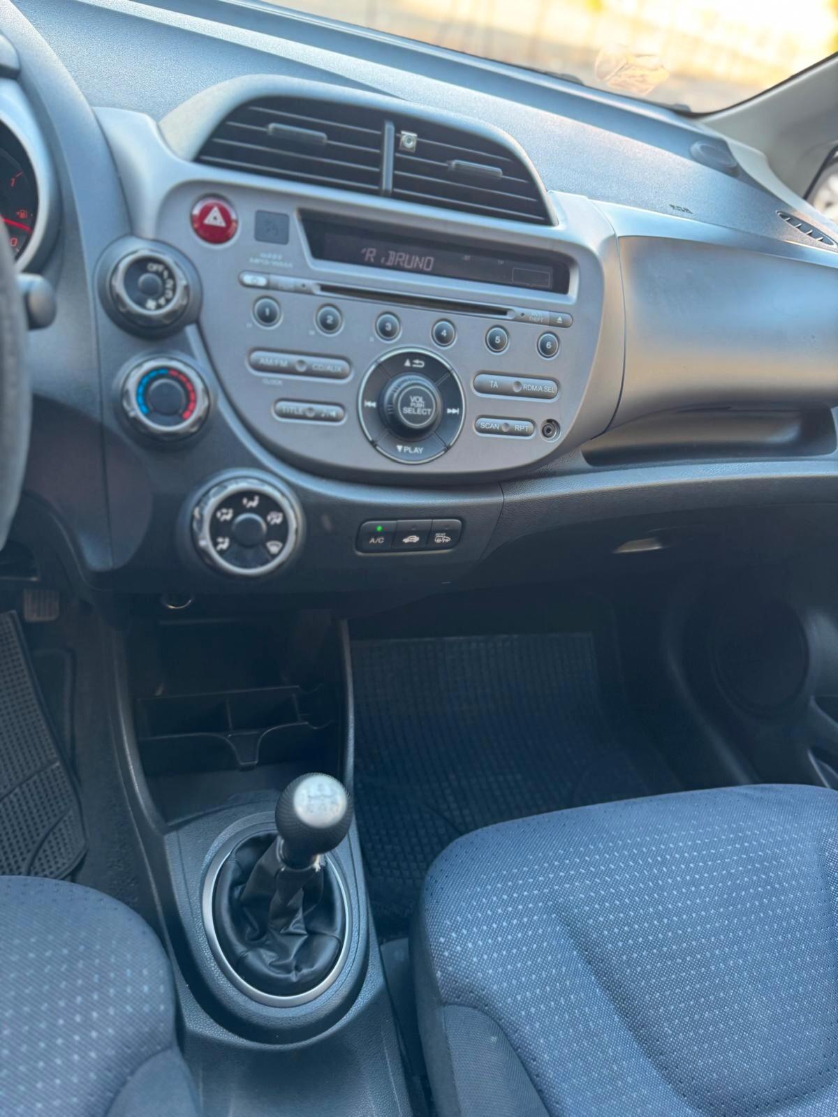 Honda Jazz 2010 1.2 BENZ/METANO OK NEOPAT