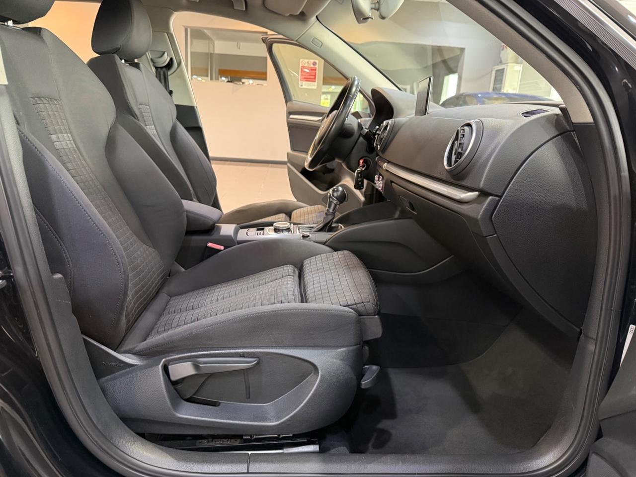 Audi A3 Sportback 2.0 tdi Ambition s-tronic