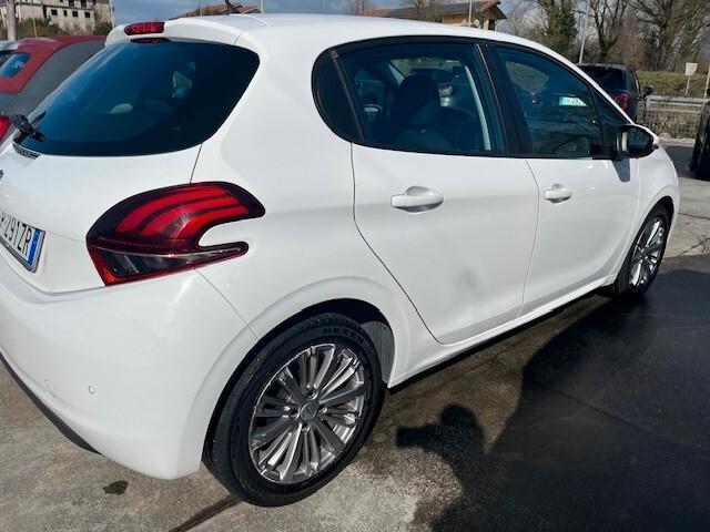 Peugeot 208 BlueHDi 75 5 porte Allure