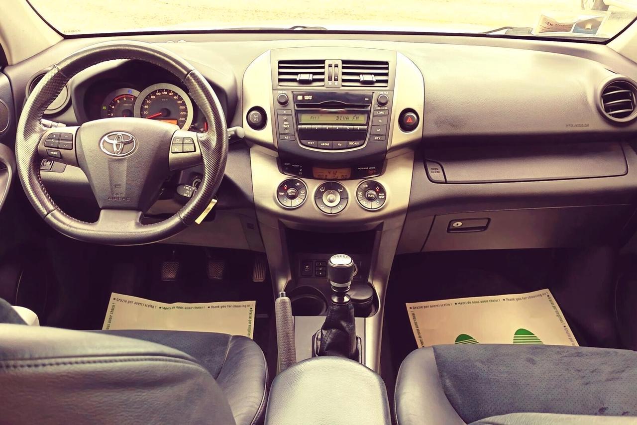 GARANZIA 24 MESI unicoproprietario Toyota RAV 4 PERMUTE Finanziabile