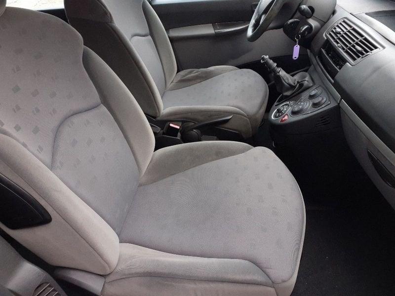 Peugeot 807 2.0 HDi ST 7 POSTI - KM CERTIFICATI - GRANDINE