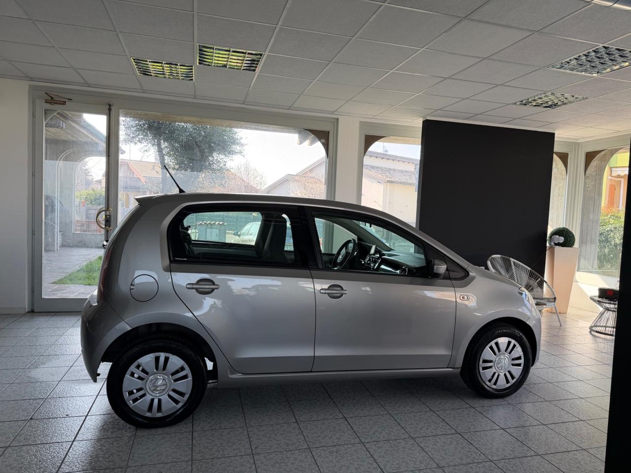 Volkswagen up! 1.0 75 CV 5p. high
