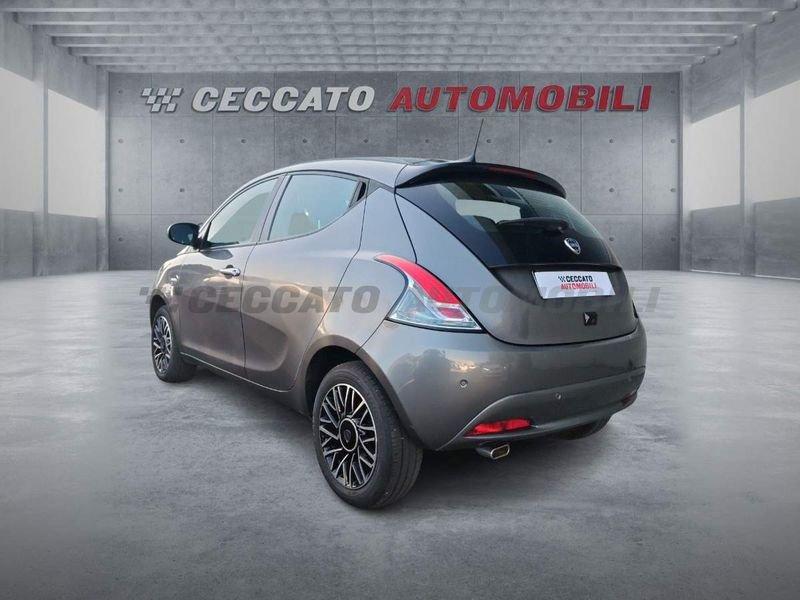 Lancia Ypsilon Ypsilon 1.0 firefly hybrid Platino s&s 70cv