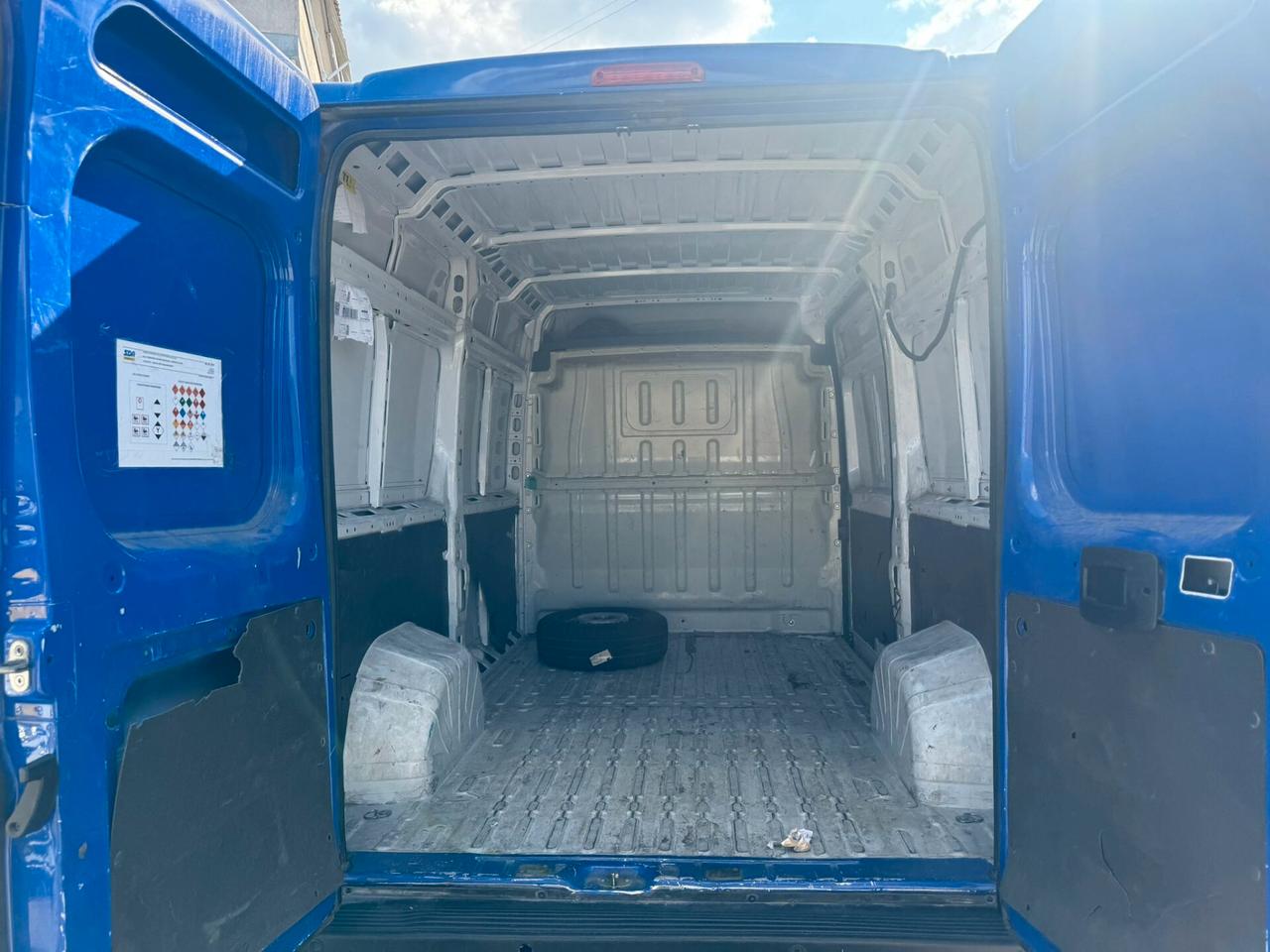 Peugeot Boxer 2021 2.2 HDi 140CV L2H2 E6