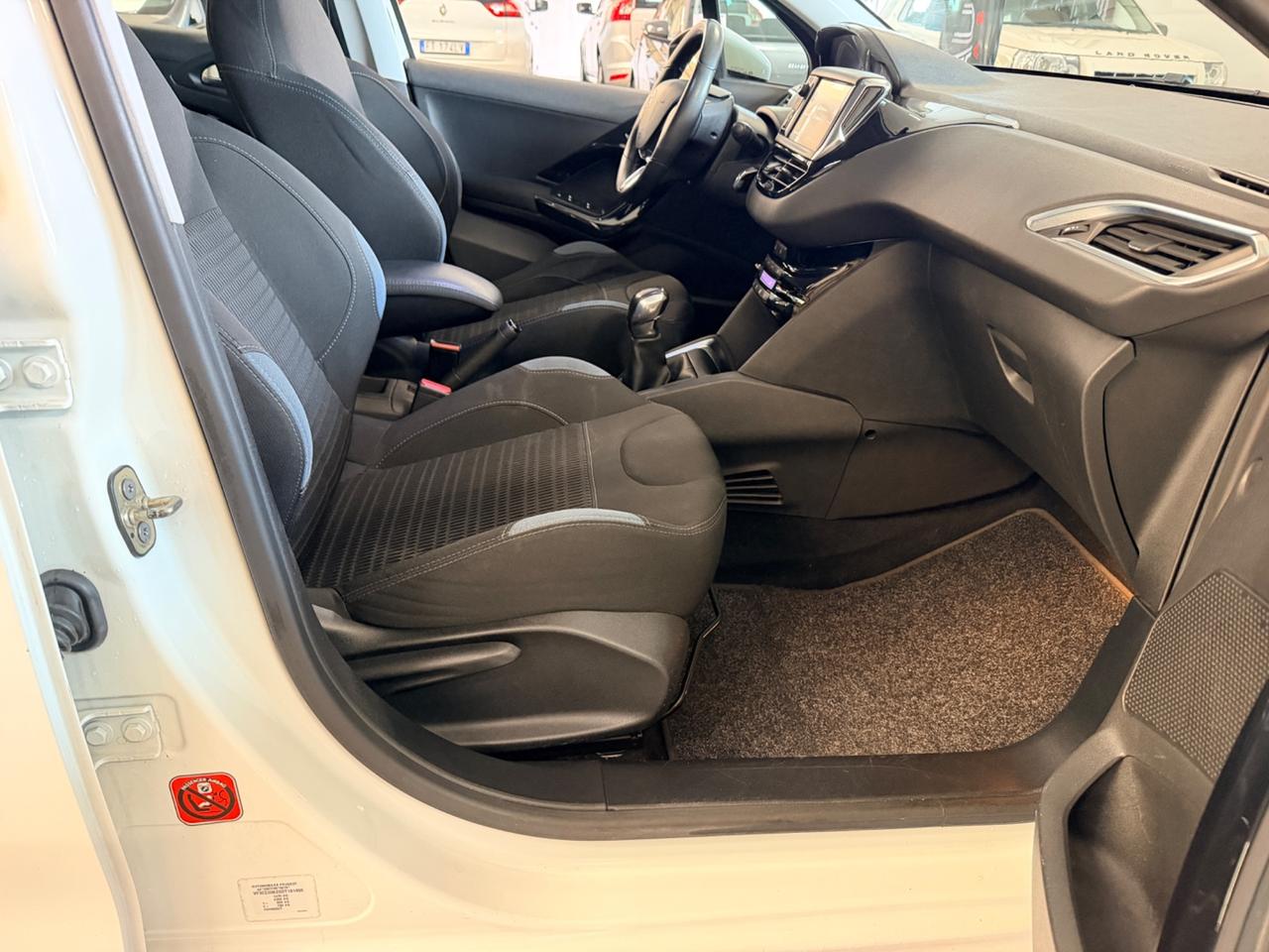 Peugeot 208 1.2 VTi 82 CV 5 porte Allure