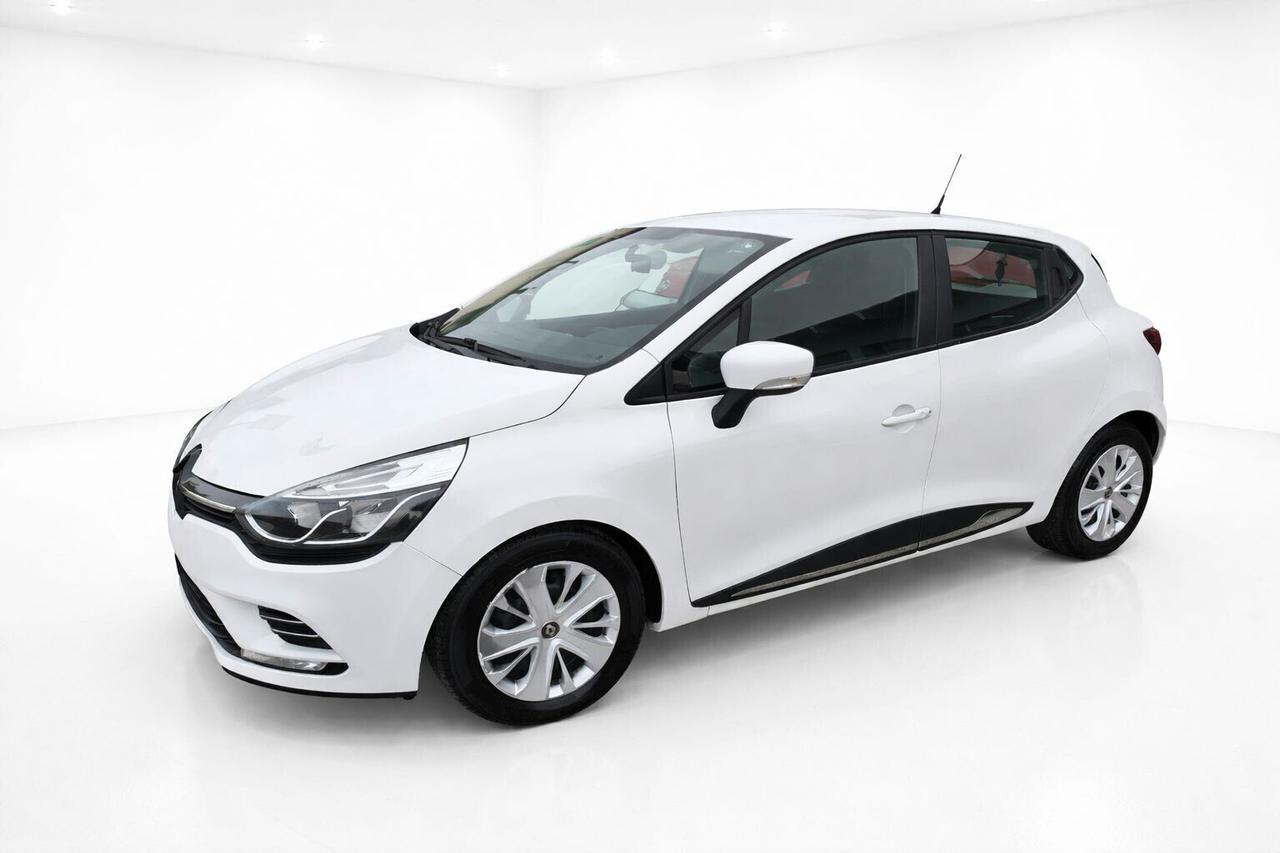 Clio TCe 12V 90 CV 5P Life GPL CASA MADRE! UNICO PROPRIETARIO!!!OK NEOPATENTATI