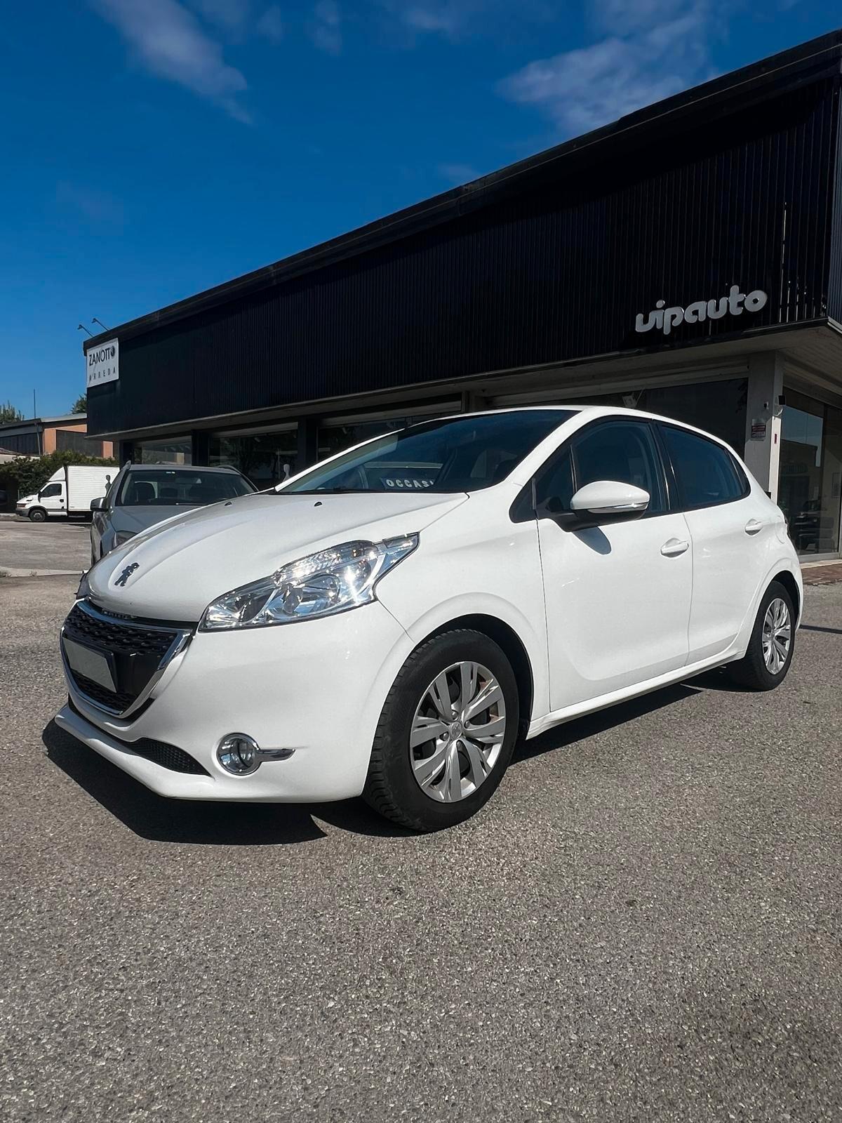Peugeot 208 ALLURE