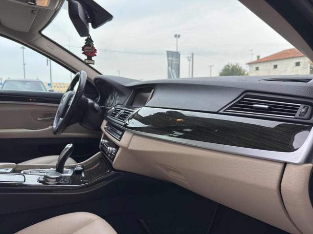 BMW 530 d xDrive 249CV Touring Luxury