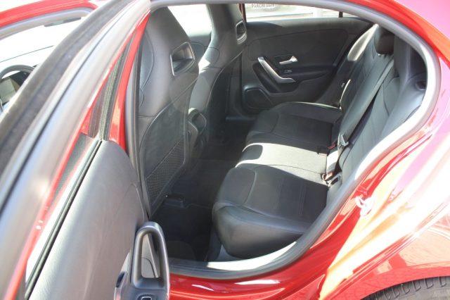 MERCEDES-BENZ A 200 Sport