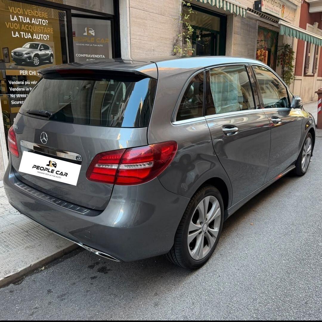 Mercedes Classe B 180d Aut - 109CV