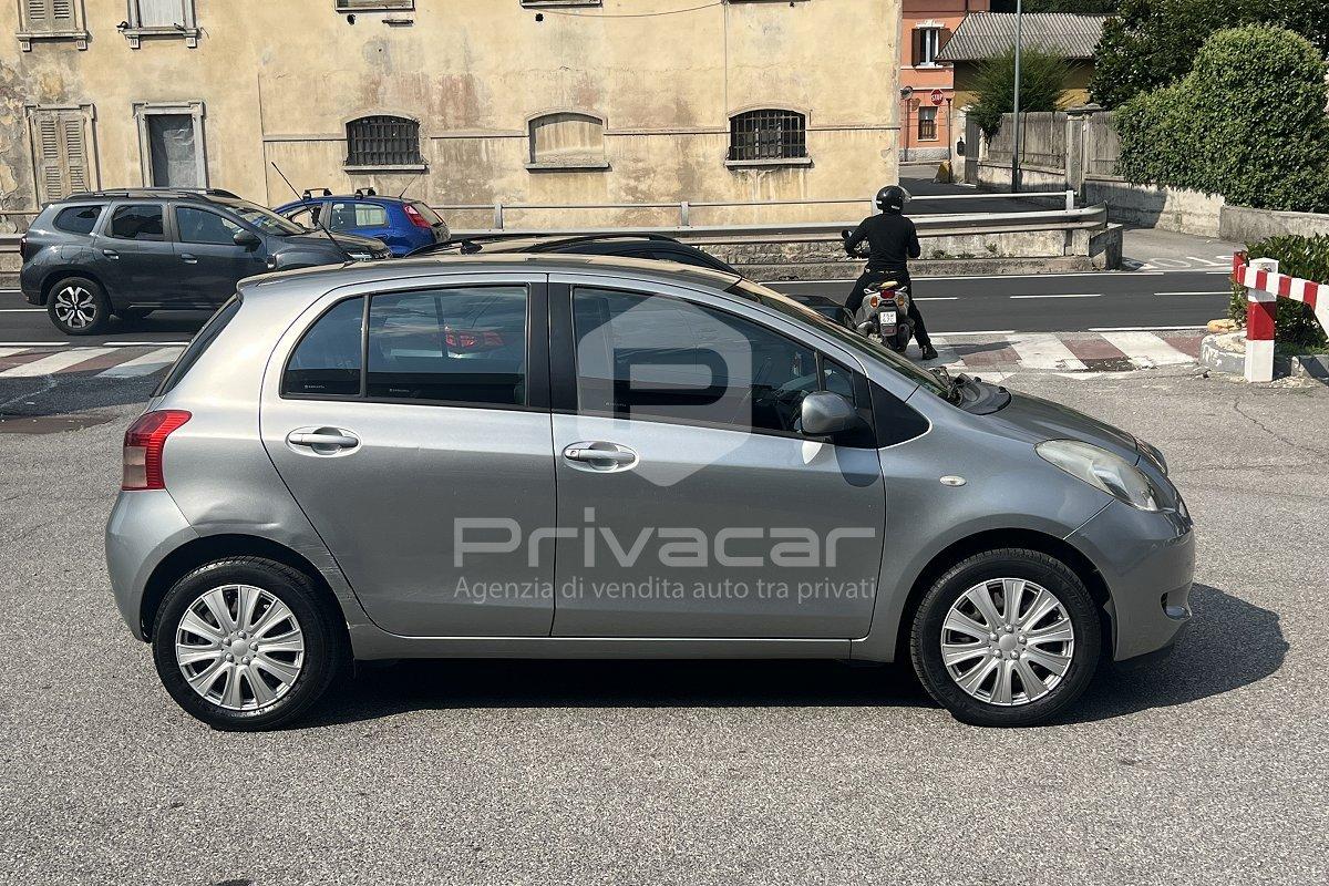 TOYOTA Yaris 1.0 5 porte Sol