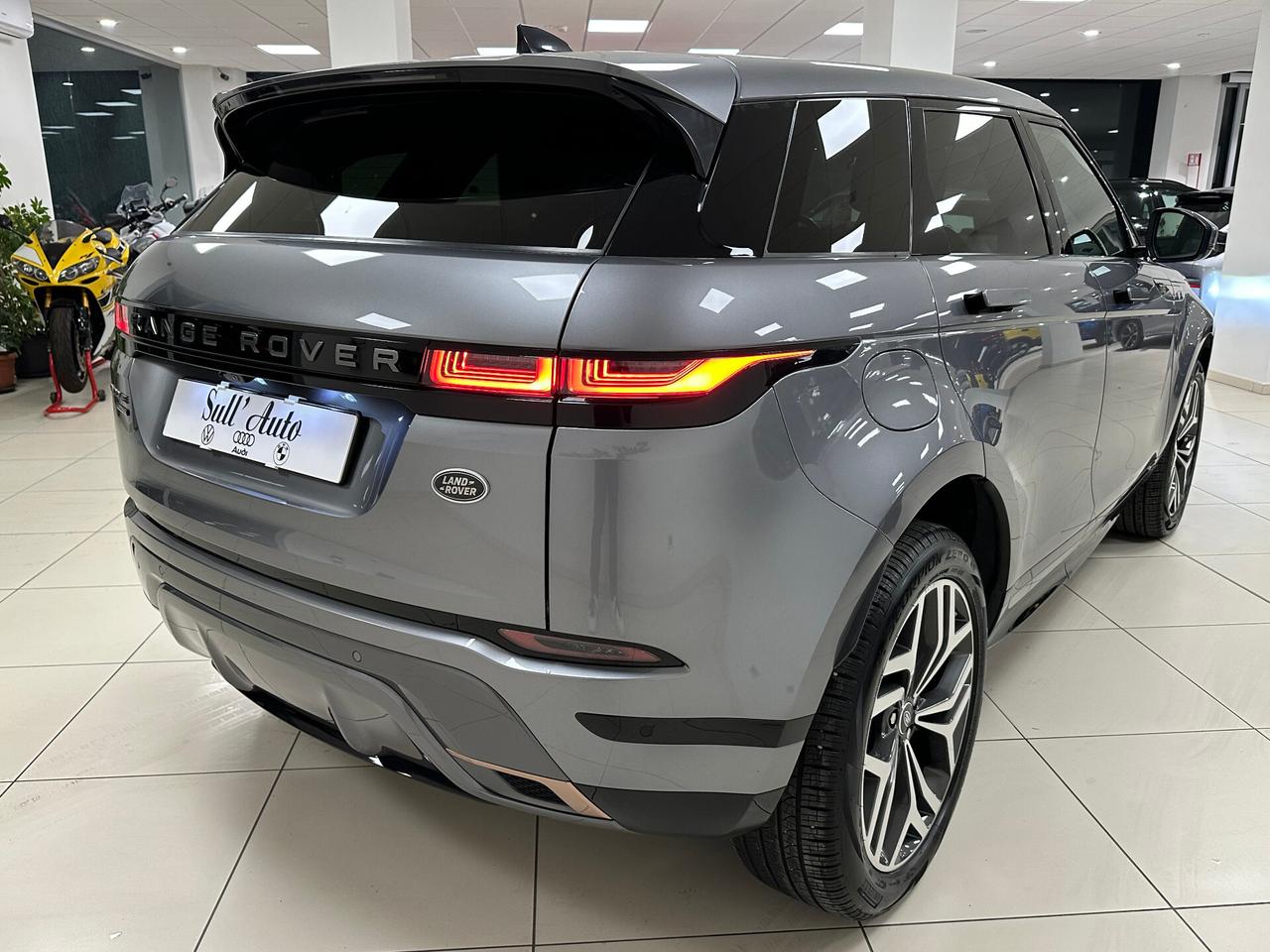 Land Rover Range Rover Evoque 2.0D I4-L.Flw 150 CV AWD Auto R-Dynamic S