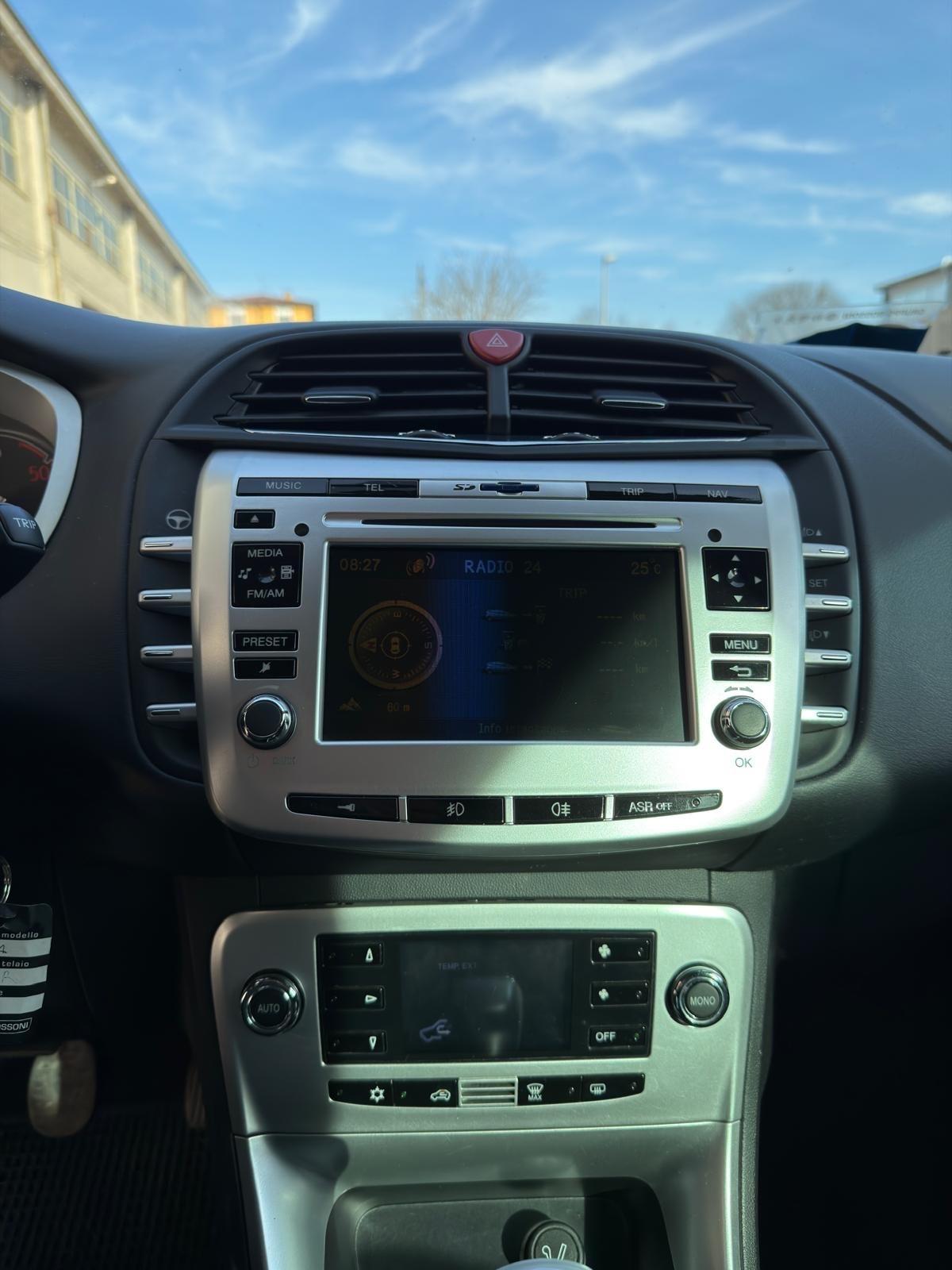 Lancia Delta 1.6 MJT DPF Platino