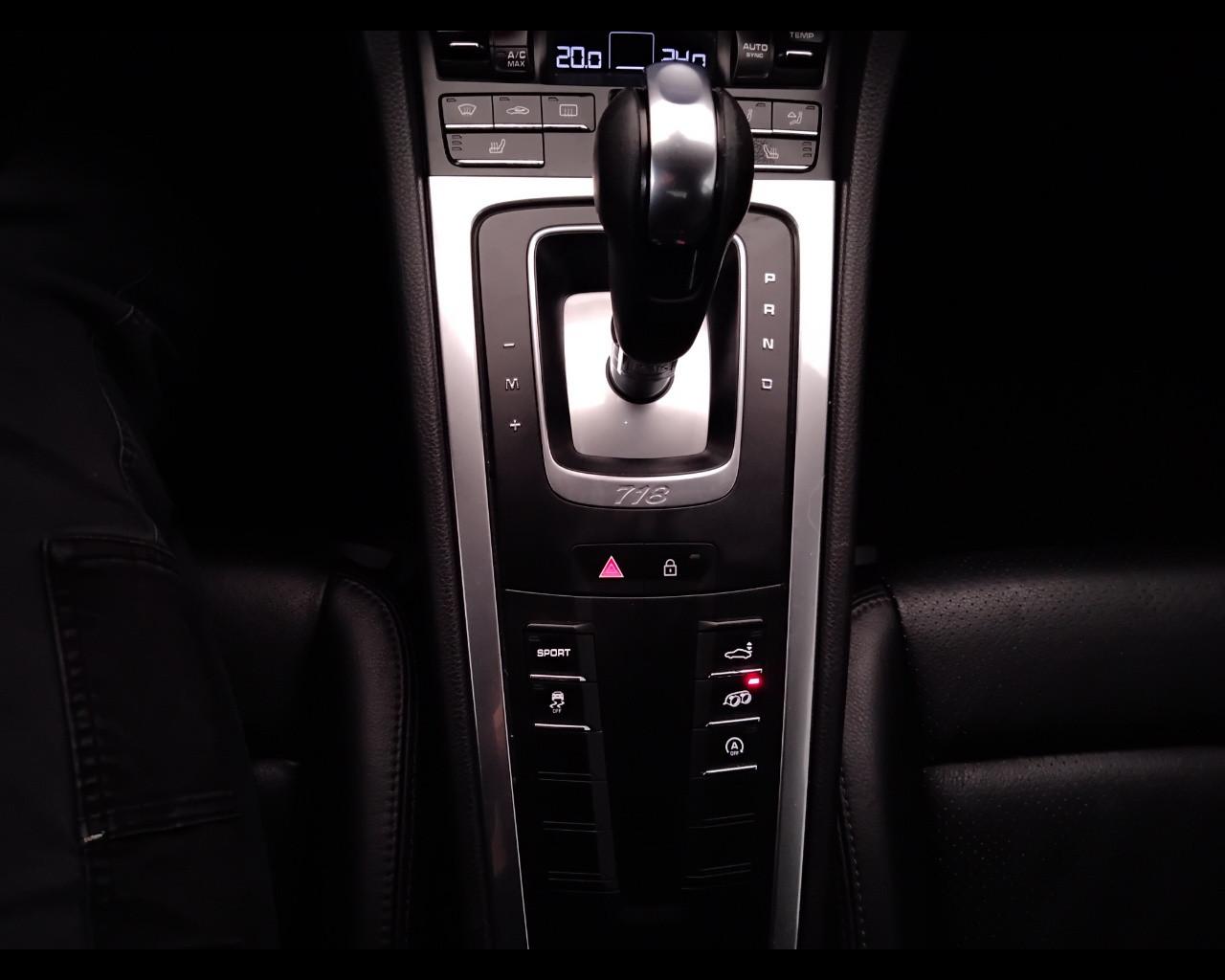 PORSCHE 718 Cayman III 2016 - 718 Cayman 2.0 300cv pdk