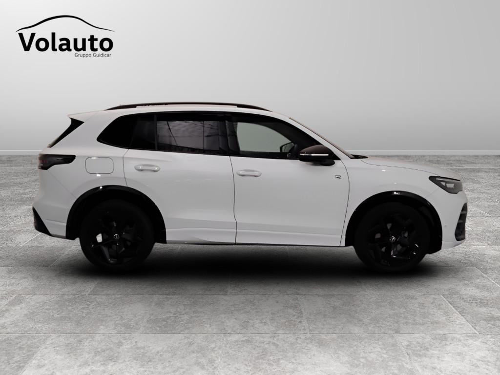 VOLKSWAGEN Tiguan III 2024 - Tiguan 1.5 etsi R-Line 150cv dsg