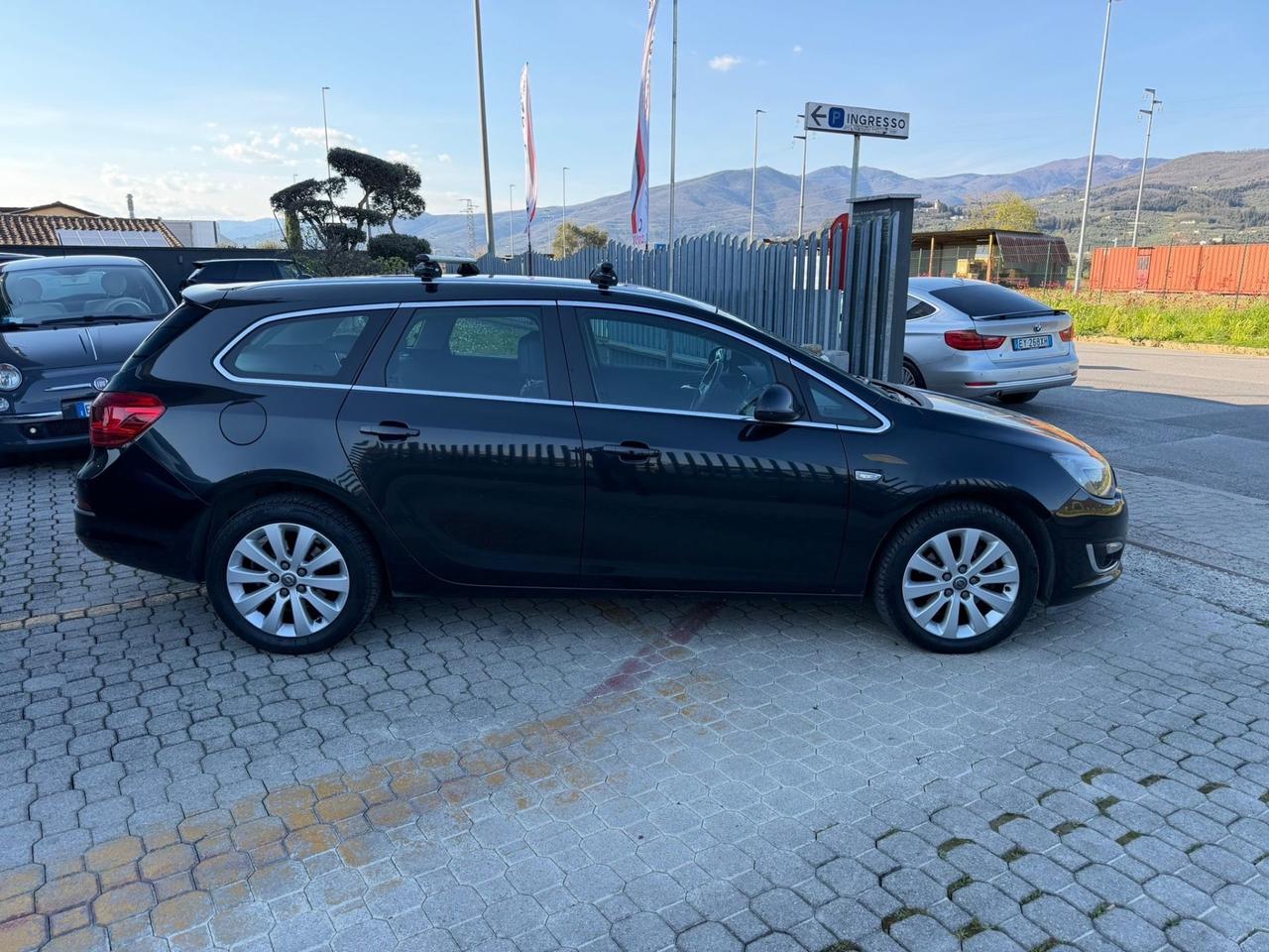 Opel Astra 1.7 CDTI 130CV Sports Tourer Cosmo