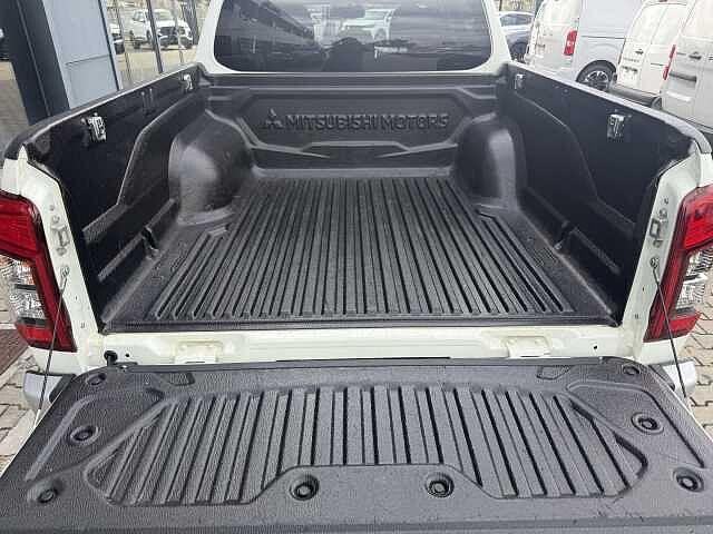 Mitsubishi L200 2.3 D Double Cab 4x4 Super Select Intense