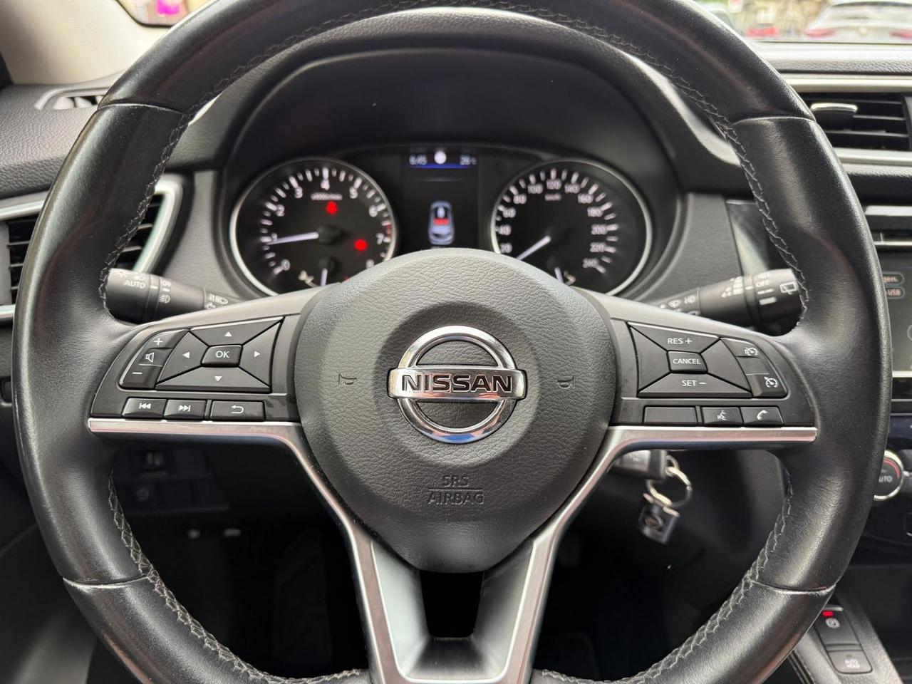 Nissan Qashqai Acenta Premium 1.3 DIG-T #5629