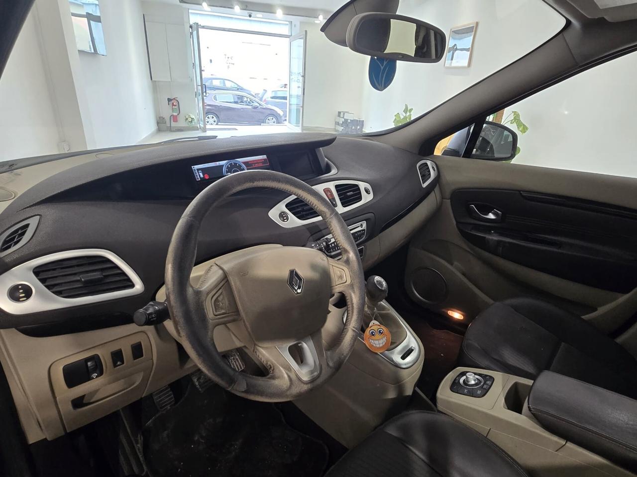 Renault SCENIC 1.9 dCi 130CV ANNO 2010