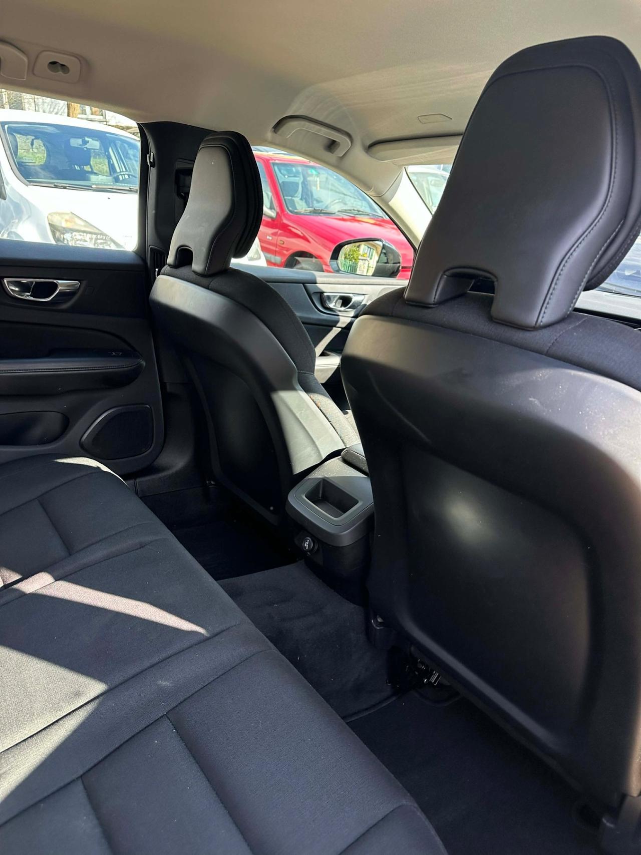 Volvo V60 D3 KMCERT GARANZ UNICOPR FULLLED