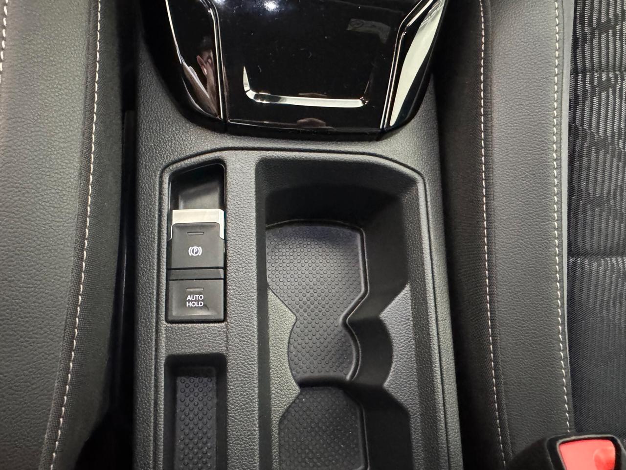 Volkswagen T-Roc R-Line / 1.5 TSI ACT 150cv / DSG / 2023