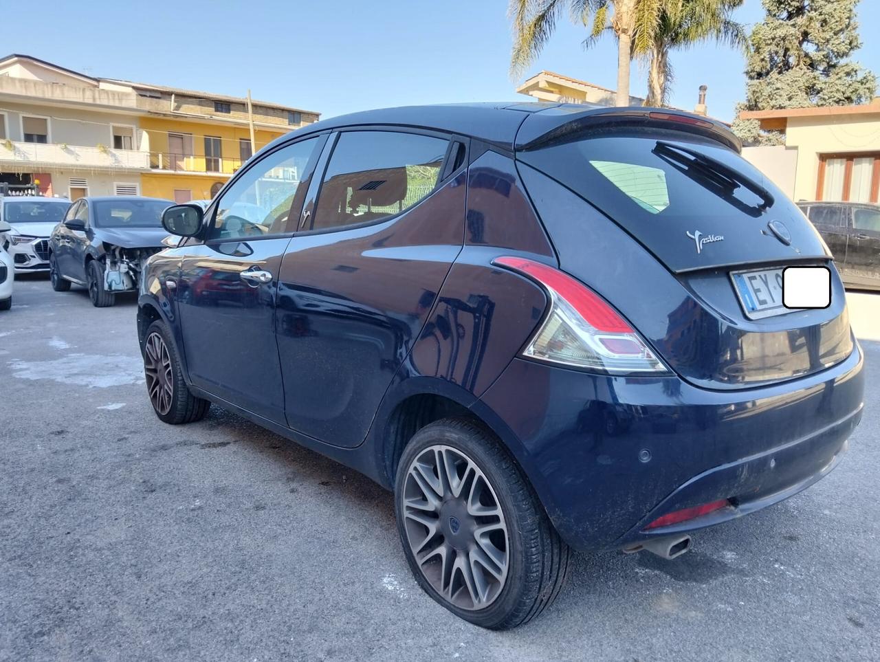 Lancia Ypsilon 1.3 M-jet 95cv 2015 SINISTRATA