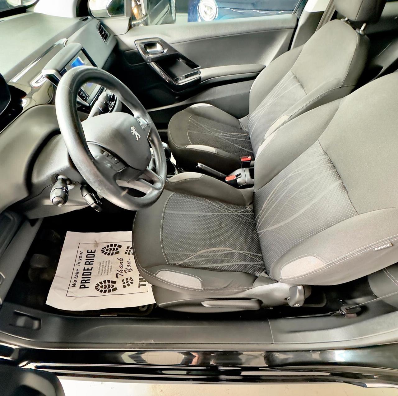 Peugeot 208 1.2 VTi 82 CV 3 porte Access