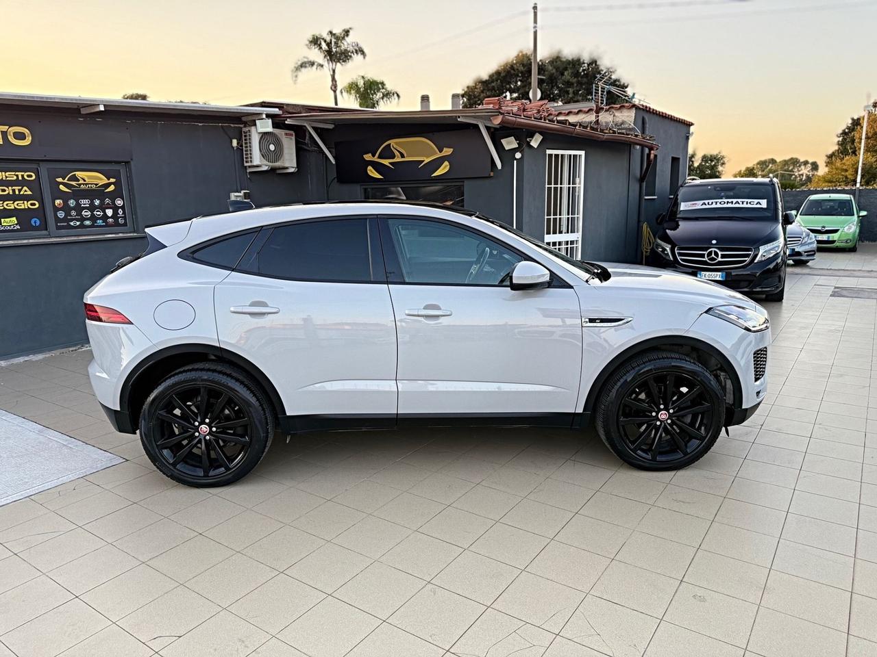 Jaguar E-Pace 2.0D 180 CV AWD R-Dynamic Garanzia 12 Mesi