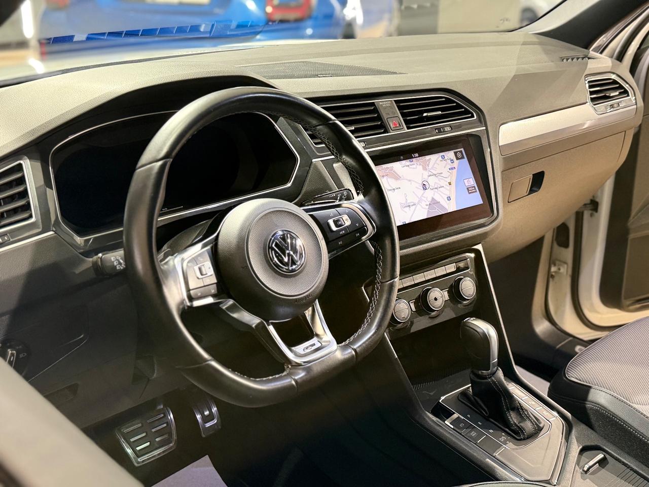 Volkswagen Tiguan 2.0 TDI SCR DSG Sport R-LINE