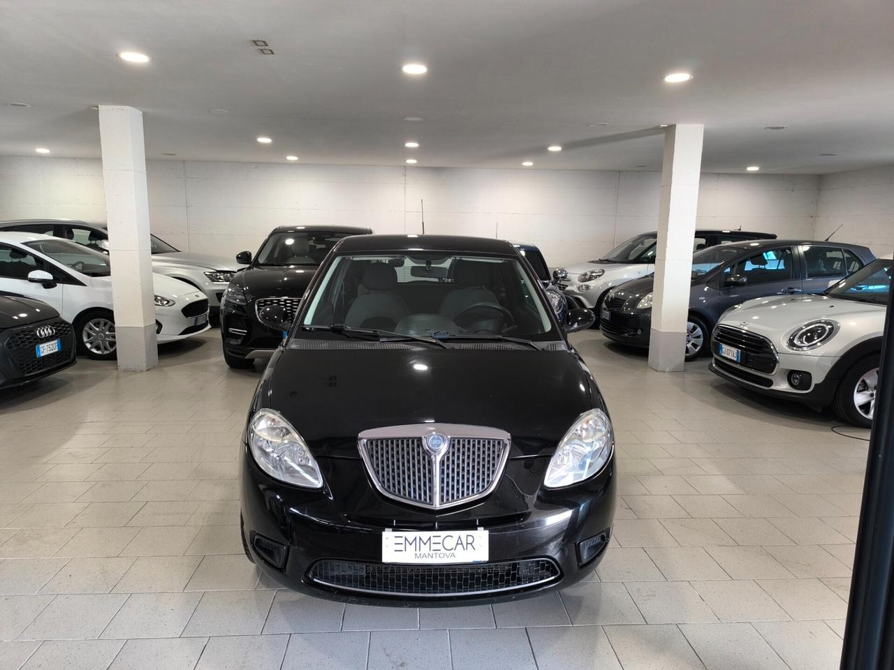 Lancia Ypsilon 1.2 Oro