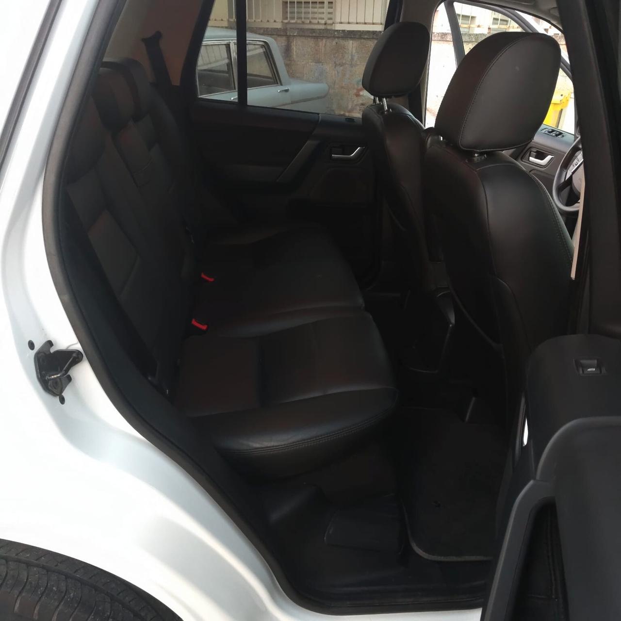 Land Rover Freelander 2.2 TD4 S.W. SE